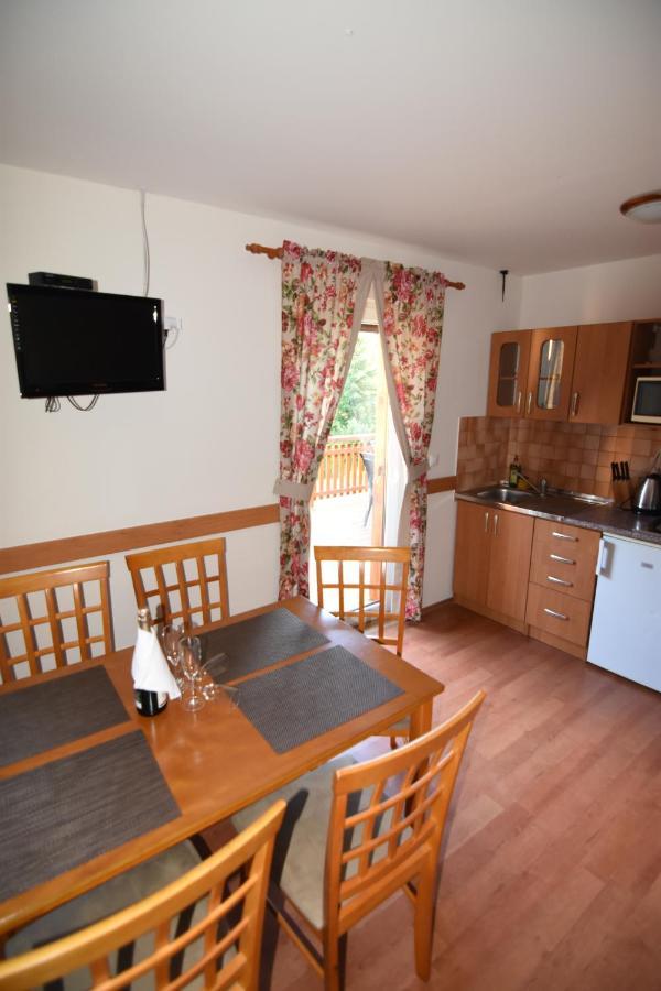 Holiday Park Orava Bungalows Dolny Kubin Ngoại thất bức ảnh